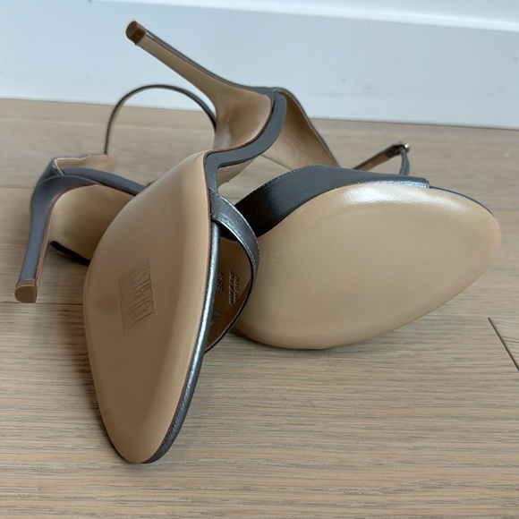 NEIL J RODGERS - ZAHA SANDAL - Picture 5 of 5